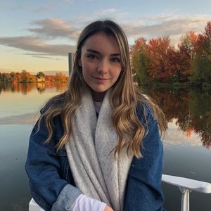 Meet your Posher, Sara-jade